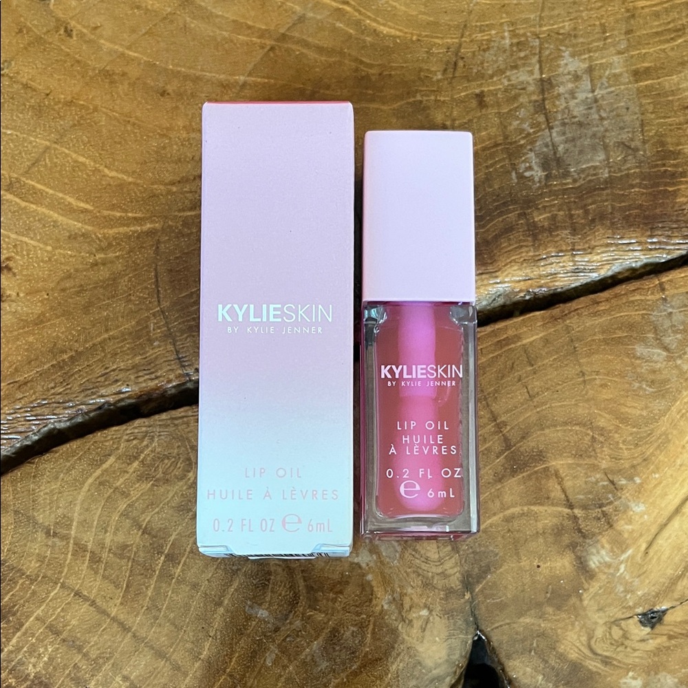 Kylie skin Lip Oil